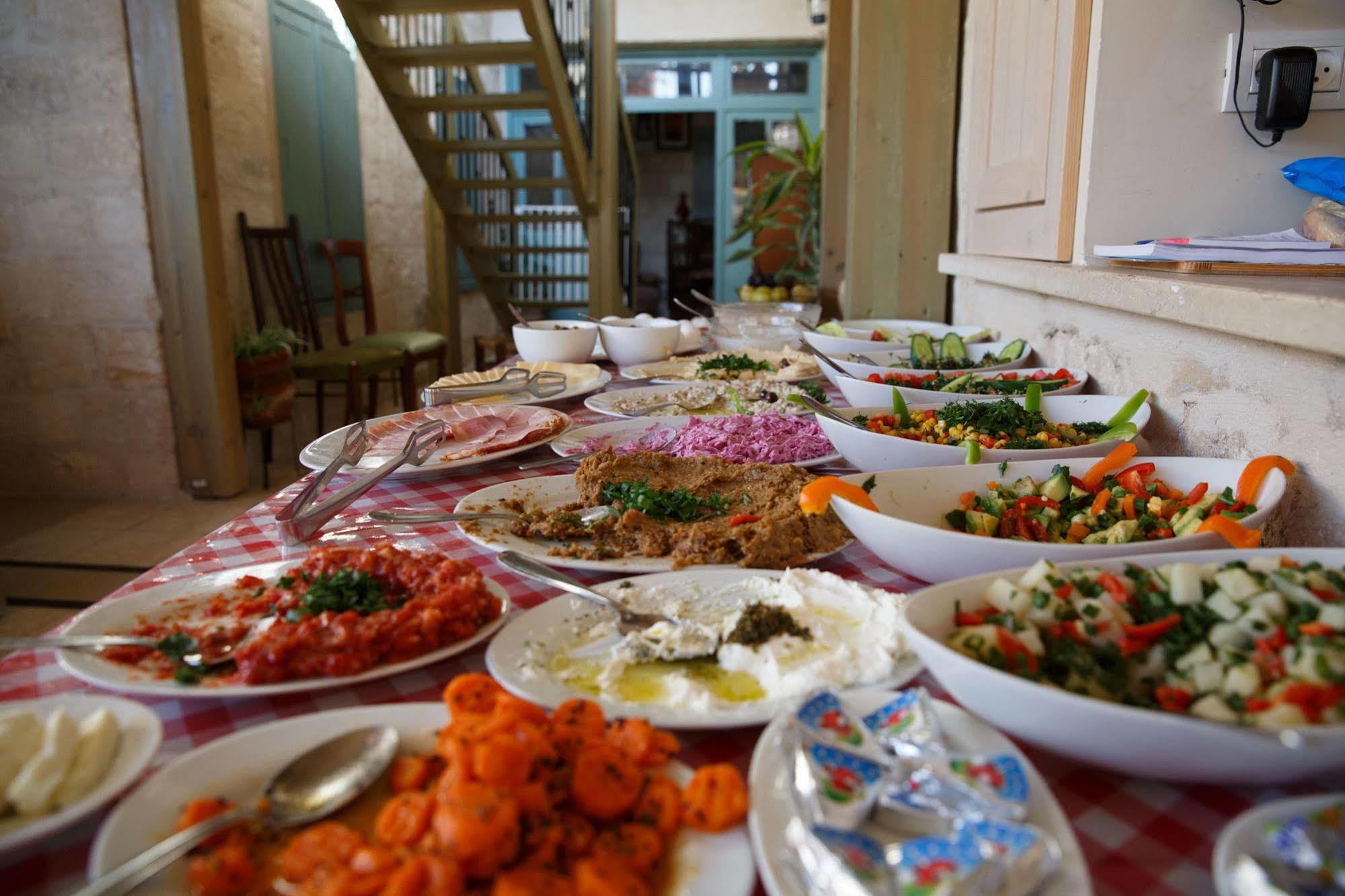 Michel House Otel Nasıra Dış mekan fotoğraf
