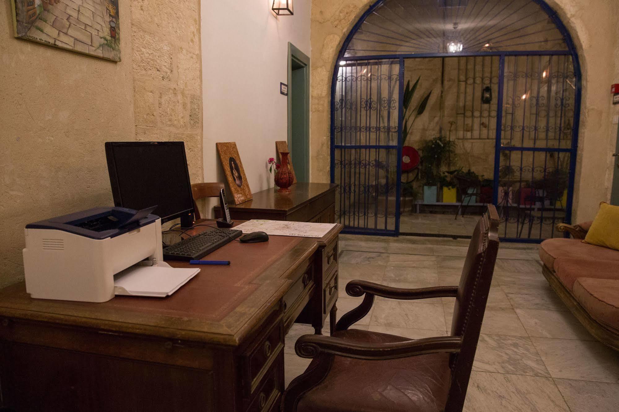 Michel House Otel Nasıra Dış mekan fotoğraf
